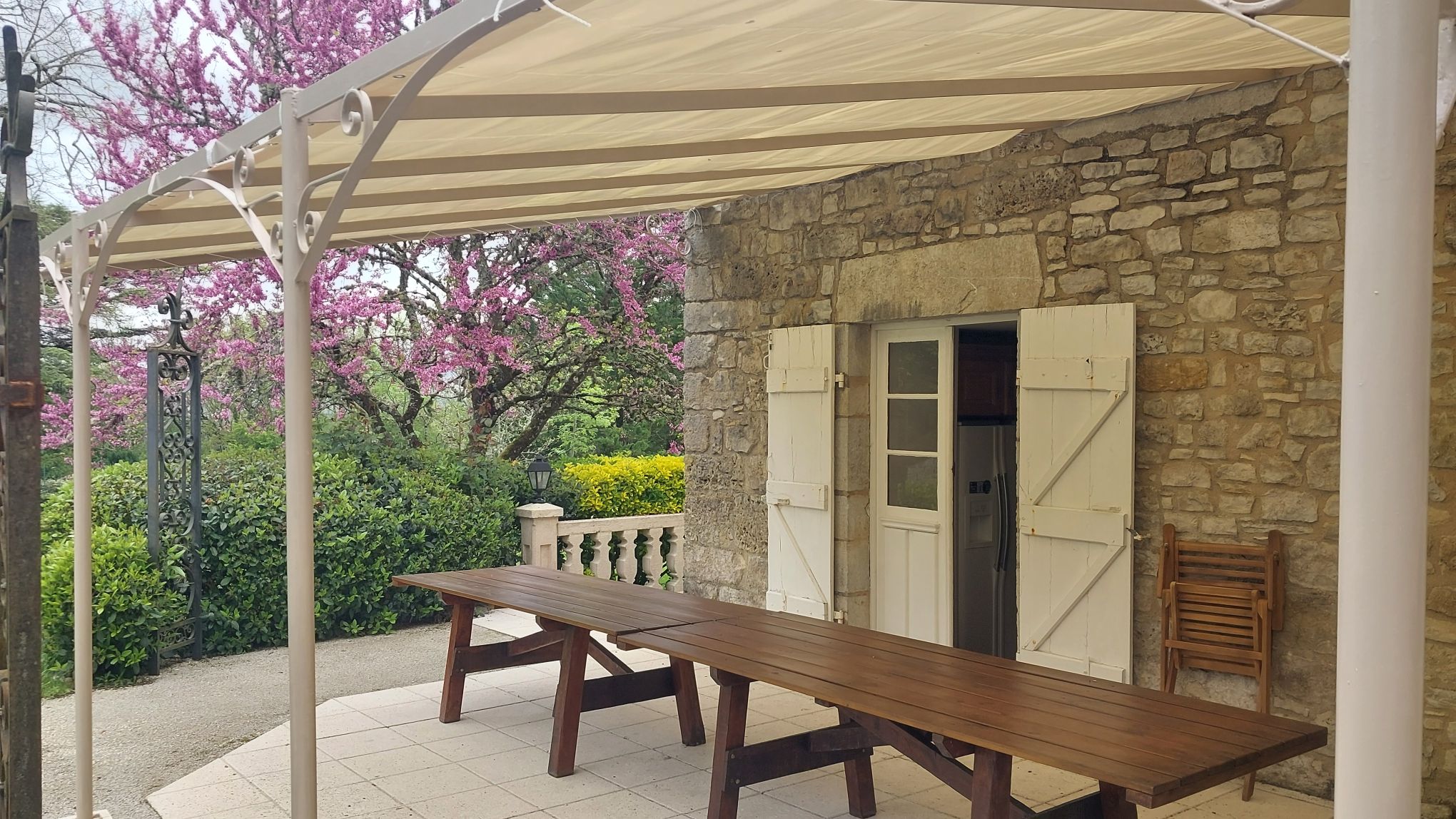 Pergola at Lamostonie
