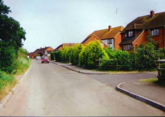 PoundLane1R.JPG (35222 bytes)