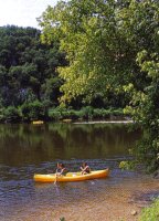 kayak.jpg (11050 bytes)